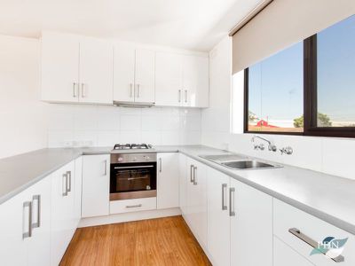 3 / 745 Barkly Street, West Footscray