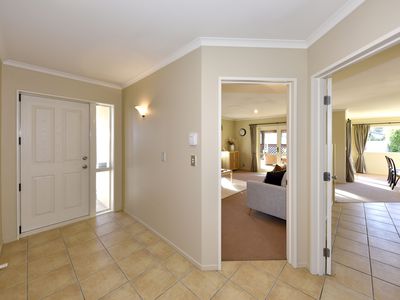 17 Taranaki Drive, Woodend