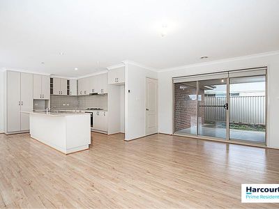 15 / McKenna Avenue, Yass