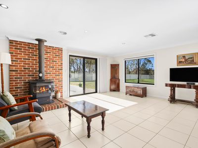 10 Tait Street, Crookwell