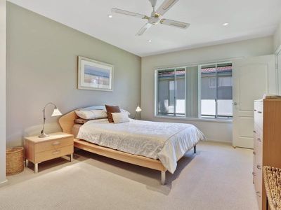 2 / 12 Russell Street, Hawks Nest