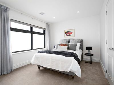 42 Elliott Avenue, Balwyn