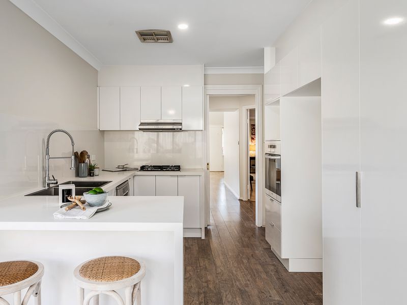 6 Beth Way, Glenwood