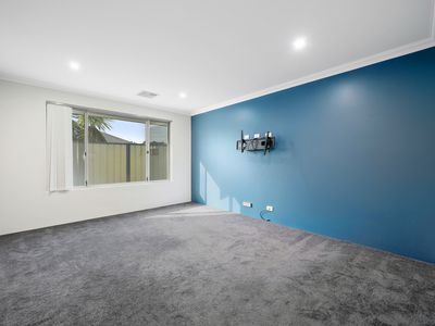 15 Medinah Street, Meadow Springs
