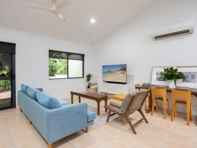 3 / 6 Border Drive, Cannonvale