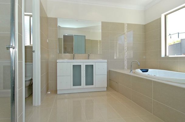 5 Muirhead court, Greenvale