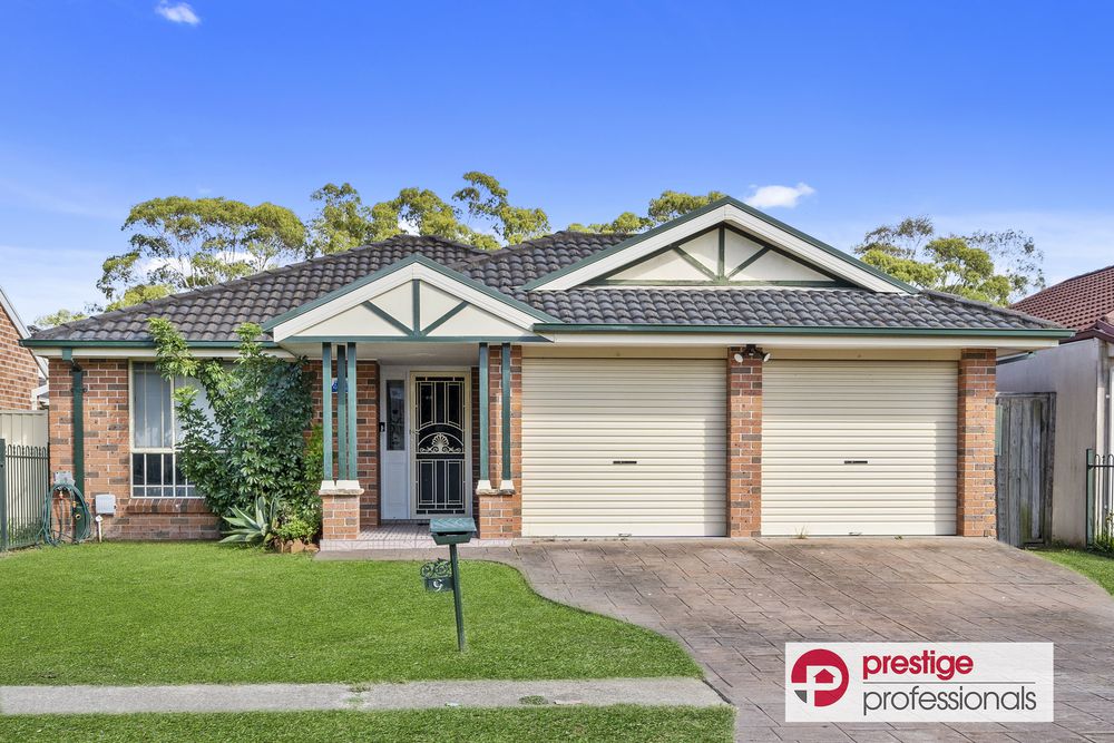 9 Lyndhurst Court, Wattle Grove