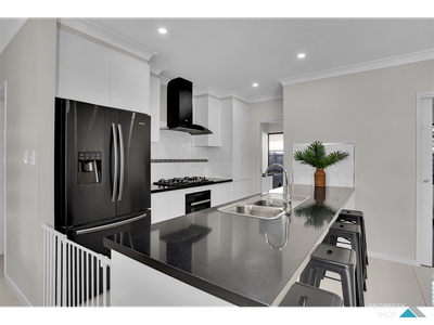 20 Homevale Ent, Mount Peter