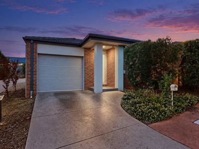 18 / 11 Hawk Avenue, Pakenham