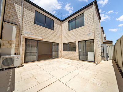 4 / 70 Gairloch Street, Applecross