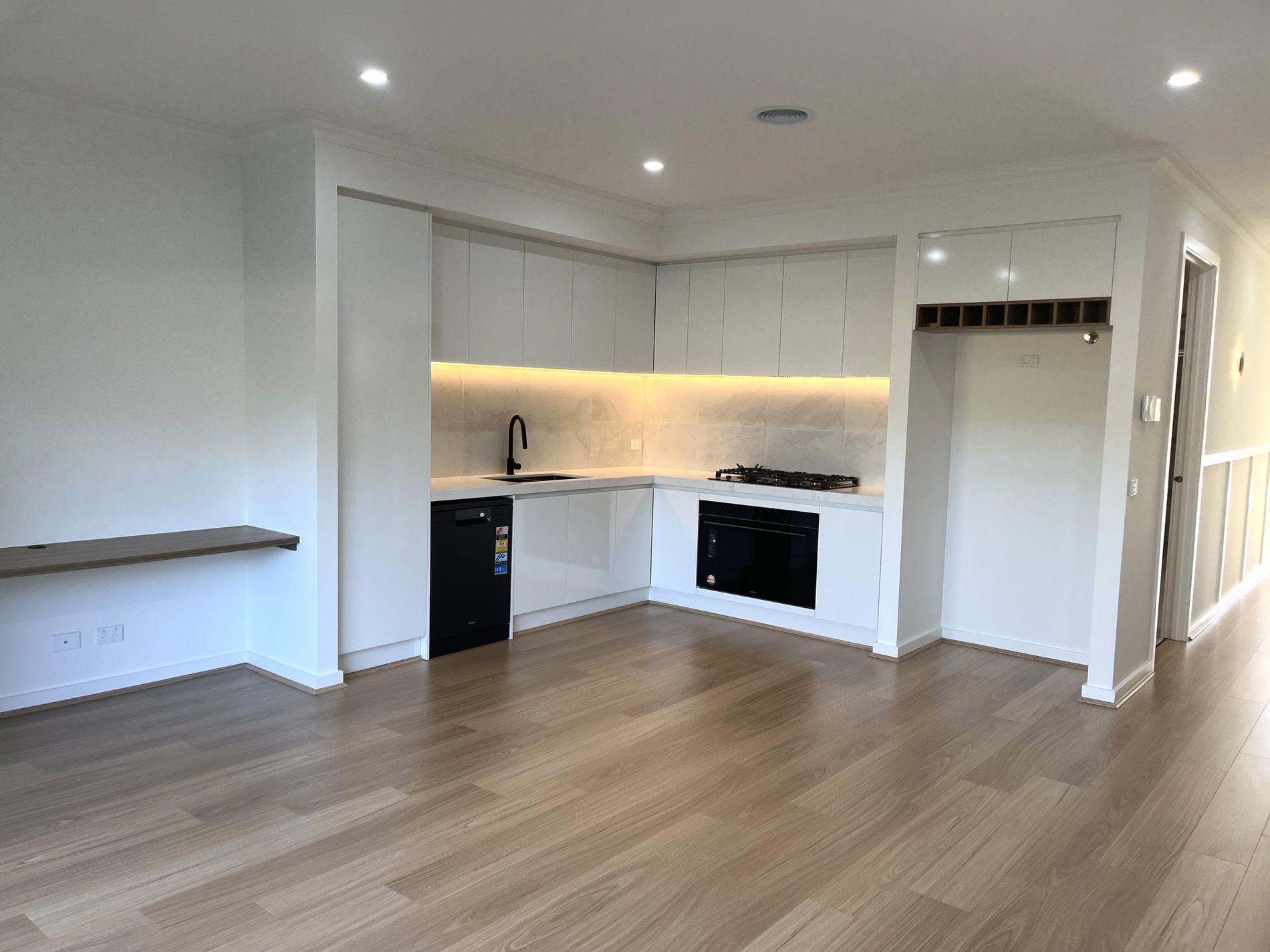 3 Hangar Street, Werribee