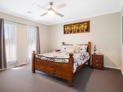 8 Stockyard Way, Thurgoona