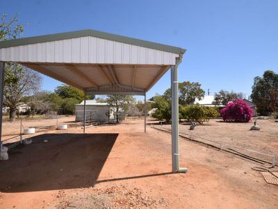 84 Cassowary Street, Longreach