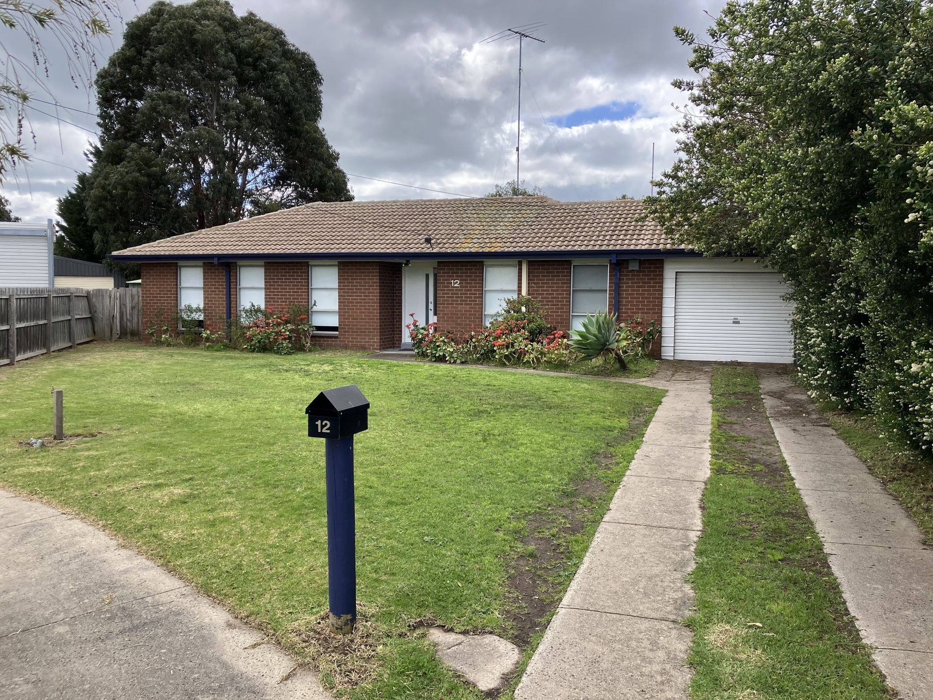 12 Sputnik Court, Whittington