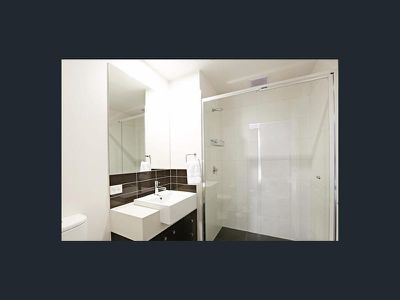 402 / 8 Gheringhap Street, Geelong