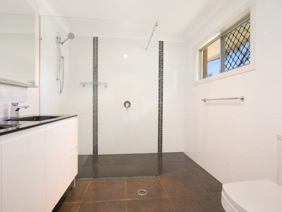 8 Nioka Street, Rochedale South