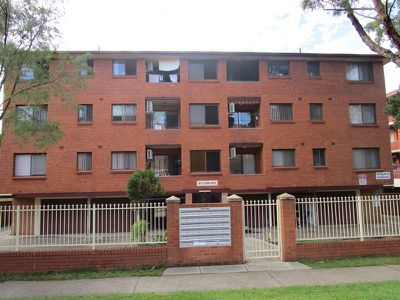 19 / 10-12 Forbes Street, Warwick Farm
