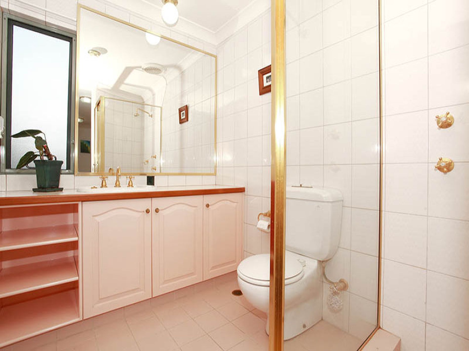 16 / 3 Island Drive, Tweed Heads