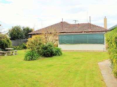 2 Broad Court, Kangaroo Flat