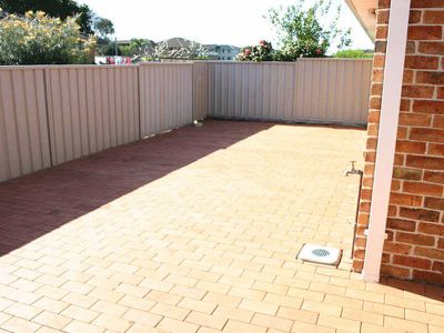 2 / 6 Cross Street, Forster