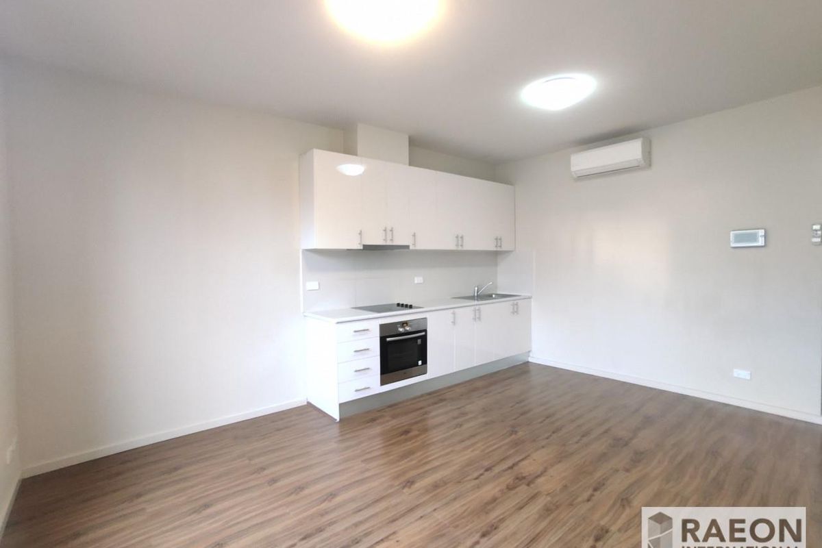 2/130 Nicholson Street, Footscray