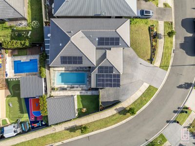 4 Freesia Way, Hamlyn Terrace