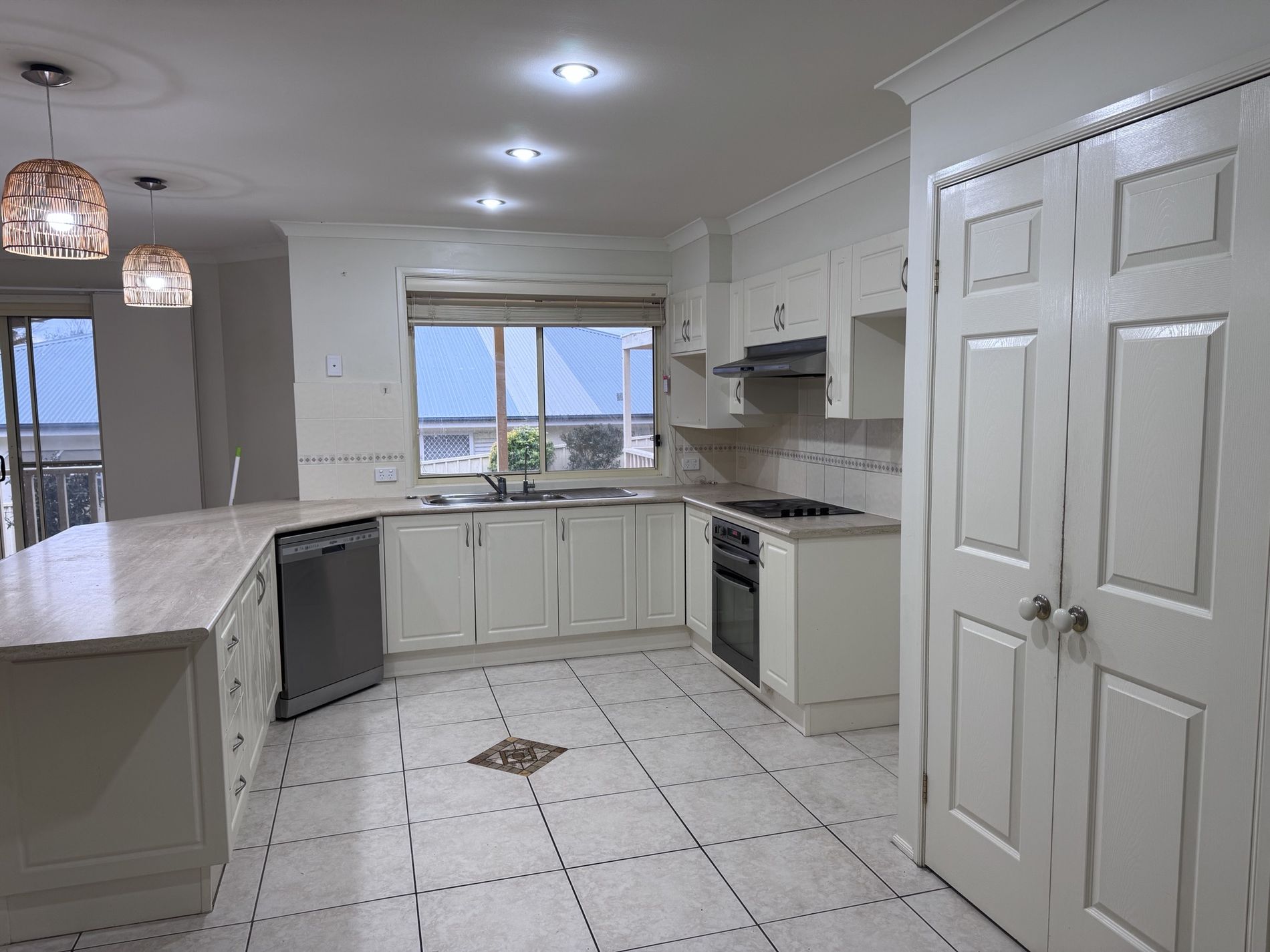 10 Everett Court, Mollymook Beach