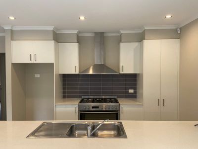 81 Bluebell Drive, Craigieburn