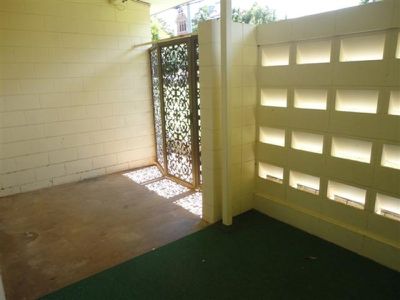 2 / 47  Helen , Cooktown