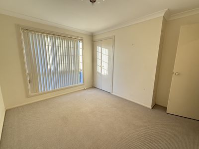 4 Evanside Parade, Griffith