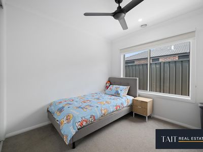 11 Cormorant Way, Wangaratta