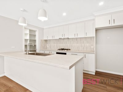 100 Peel Street, Bathurst