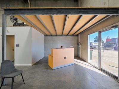 5 / 2 Helmshore Way, Port Kennedy