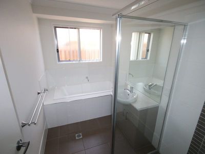 2 Dawes Crescent, Urraween