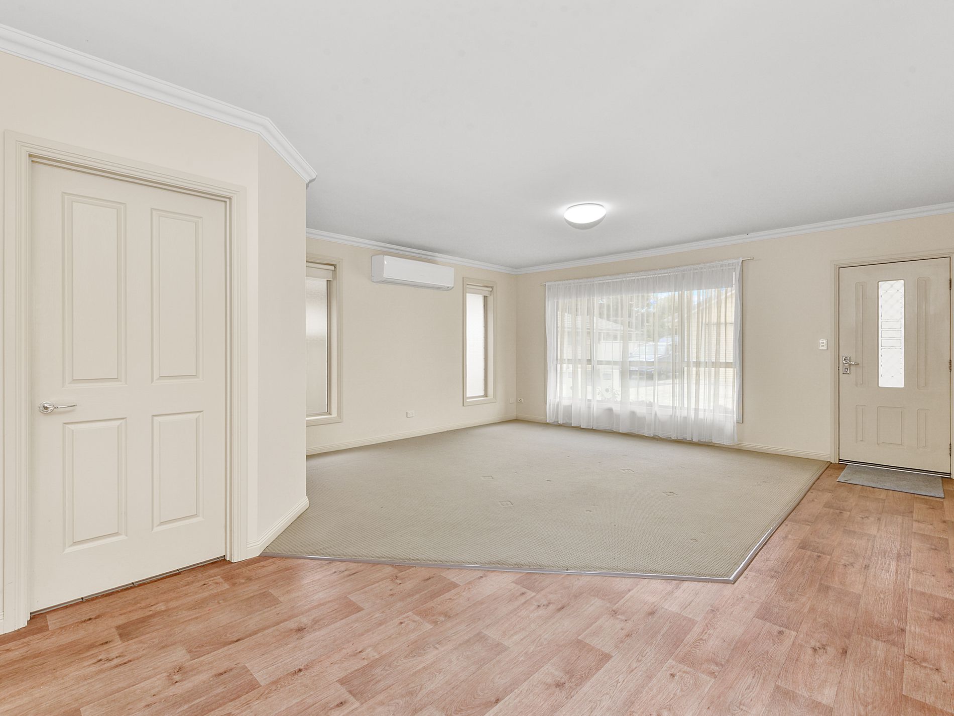 8 / 58 Williams Road , Millicent