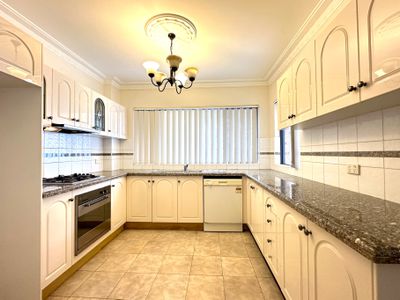 11 / 195 Hawkesbury Road, Westmead