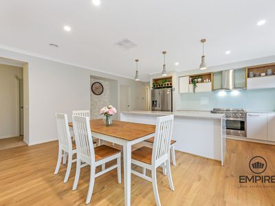 11 Sandymount Drive, Clyde North