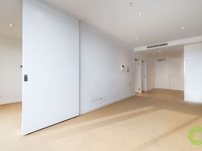 1702 / 551 Swanston Street, Carlton
