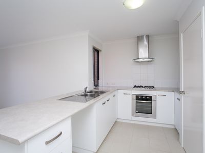 2 / 14 Hotspur Road, Spearwood