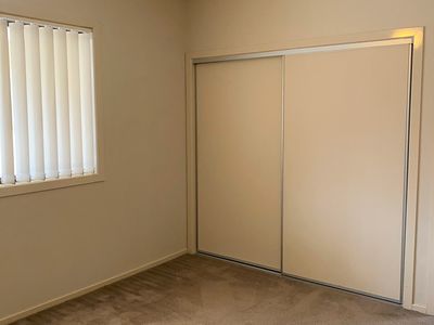 18 Middlesborough Dr, Craigieburn