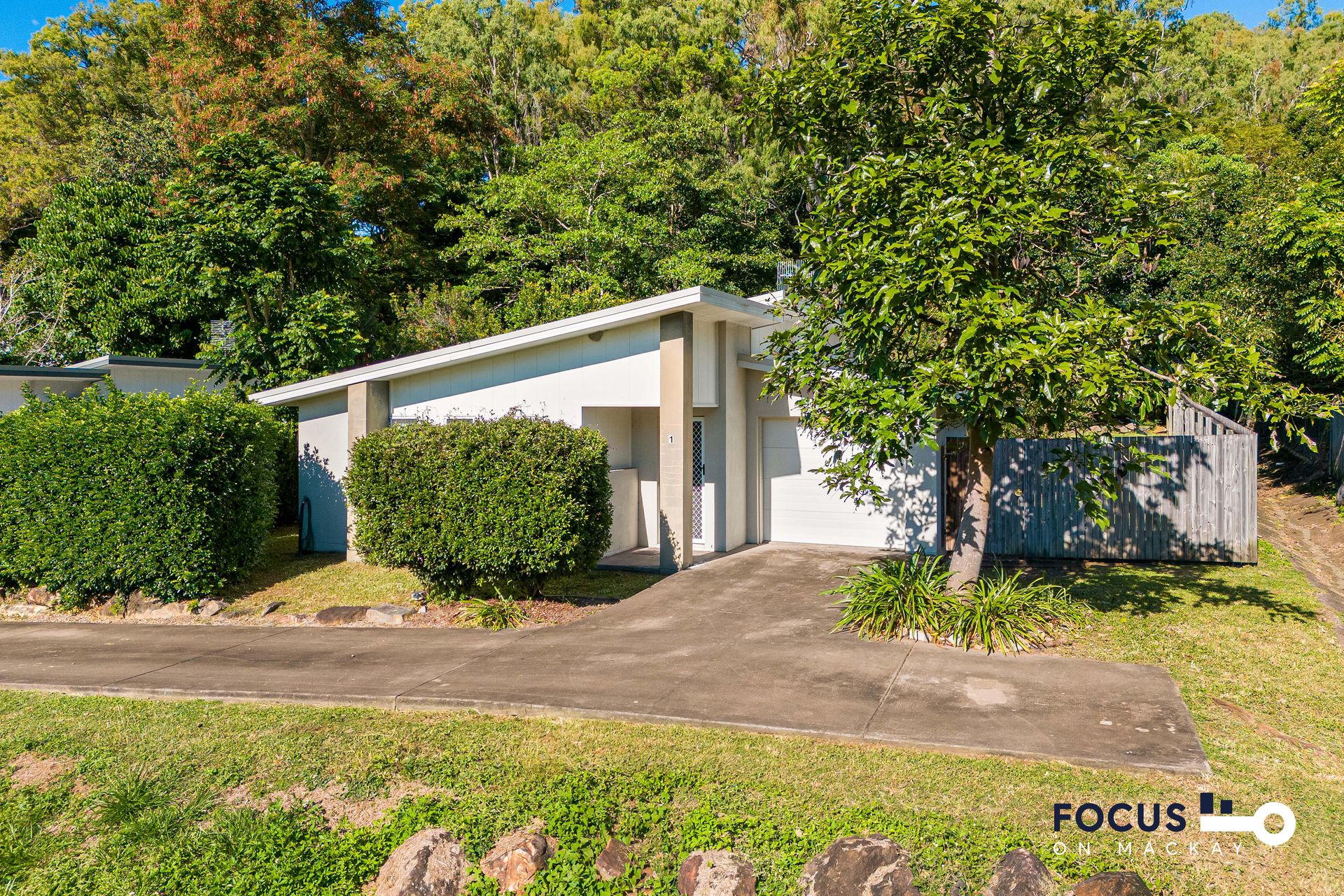 1 / 86 West Street, Sarina