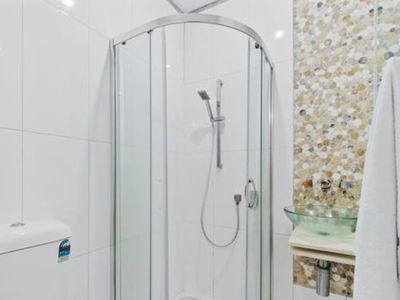 5 Barrot Avenue, Hoppers Crossing