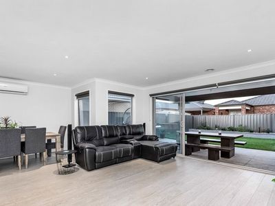 28 Canunda Way, Tarneit