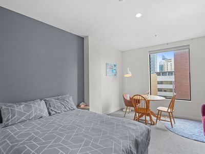 602 / 12 Victoria Avenue, Perth