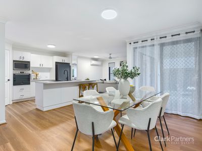 6 Jean Close, Joyner