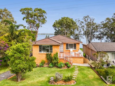 82 Leonard Avenue, Toukley