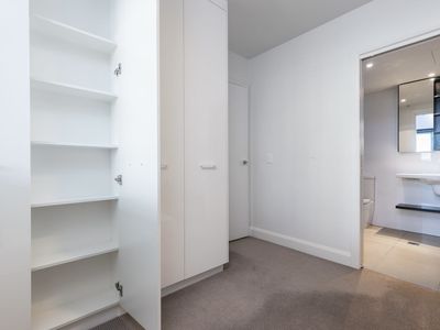 1812 / 27 Little Collins Street, Melbourne