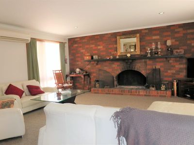 19 Corio St, Murchison