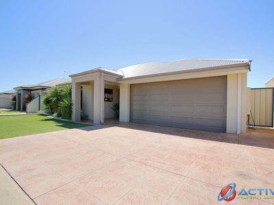 23 Newbridge Street, Meadow Springs