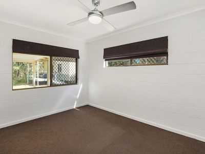 12 Mooloolah Road, Mooloolah Valley